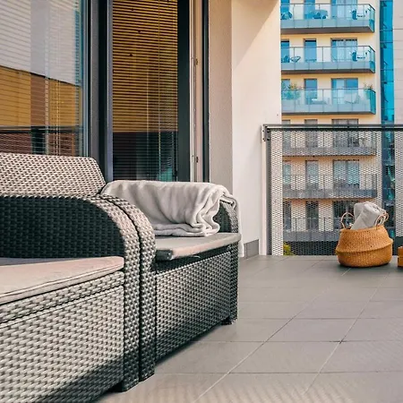 Apartamenty Homely Place Serce Poznania - Stary Rynek - Parking Exterior photo