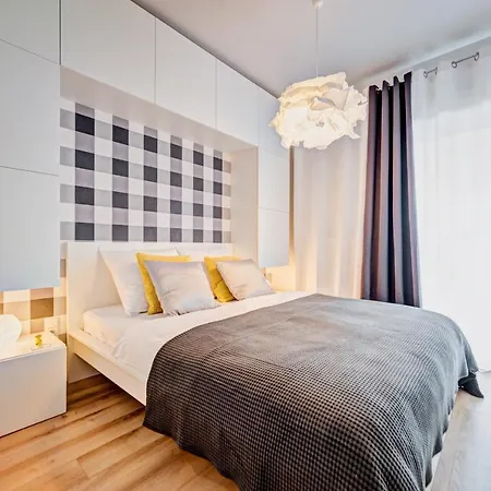 Apartamenty Homely Place Serce Poznania - Stary Rynek - Parking Exterior photo
