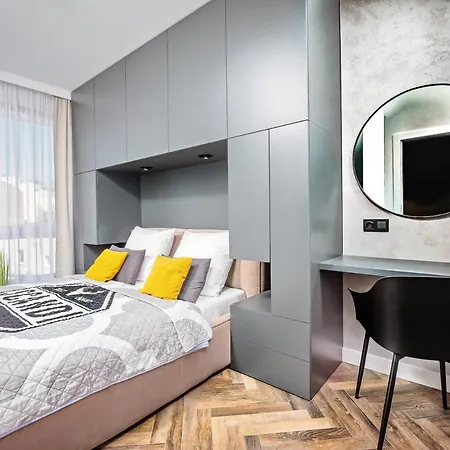 Apartamenty Homely Place Serce Poznania - Stary Rynek - Parking Exterior photo