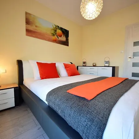 Apartamenty Homely Place Serce Poznania - Stary Rynek - Parking Exterior photo