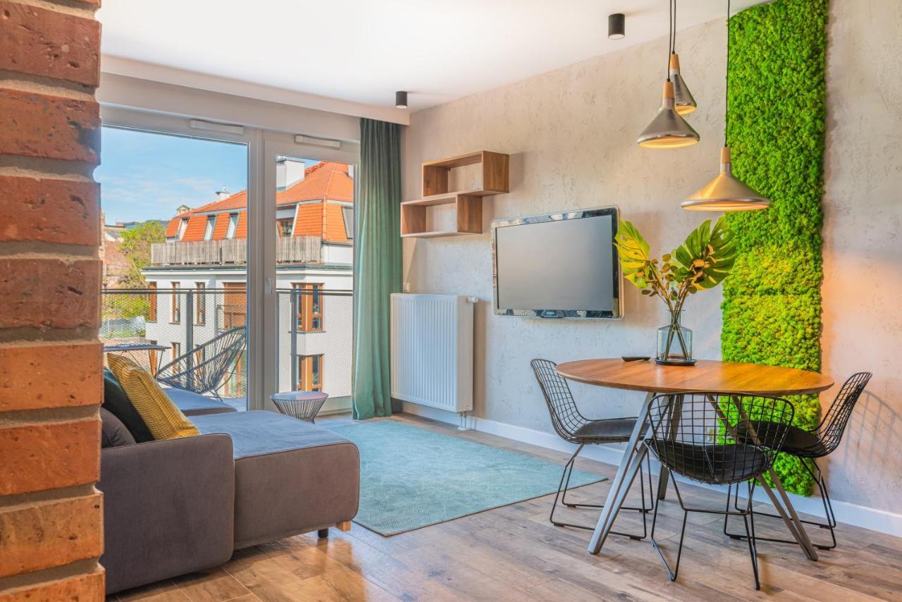 Homely Place Serce Poznania - Stary Rynek - Parking Apartment