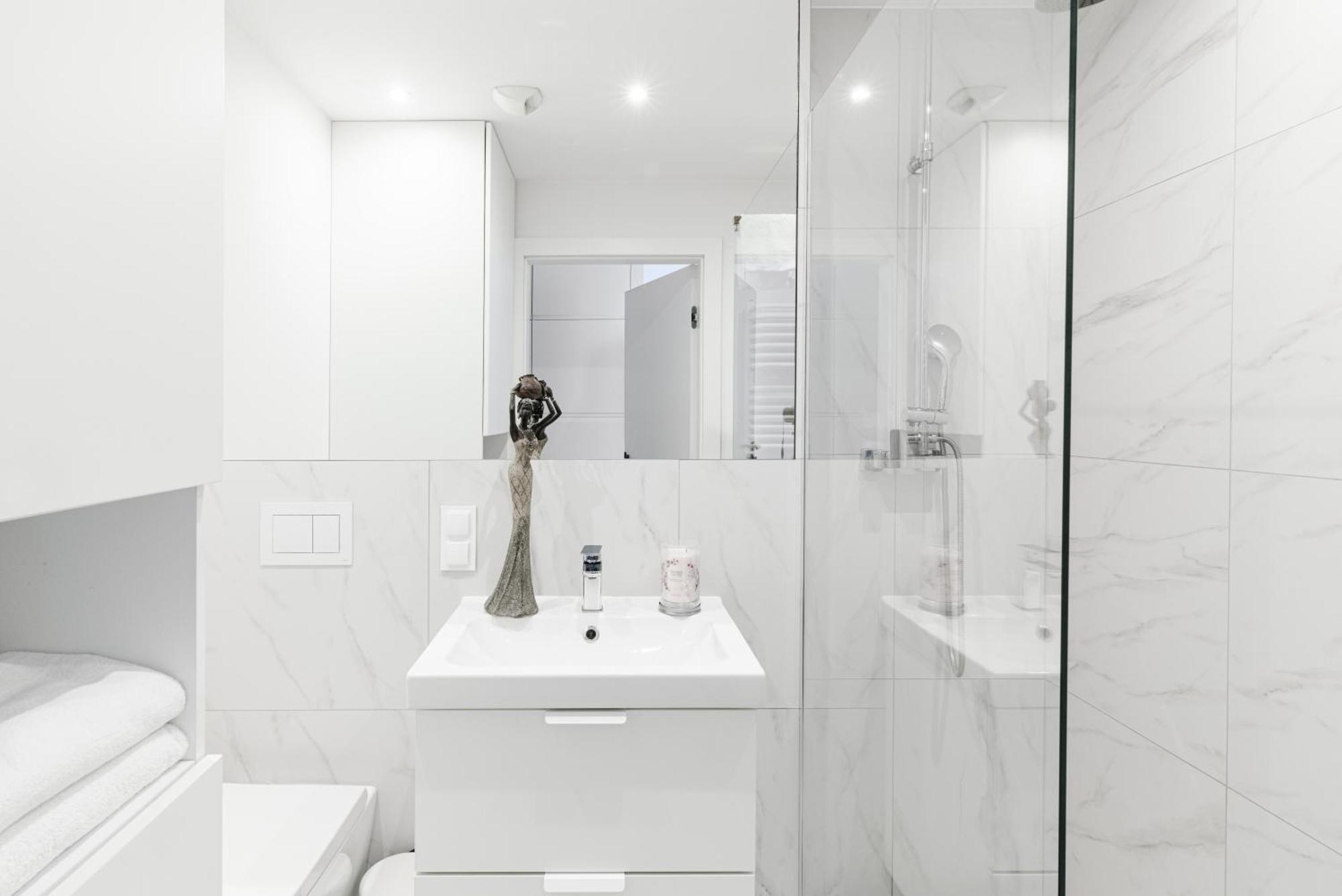 Apartment Homely Place Serce Poznania - Stary Rynek - Parking Poznan